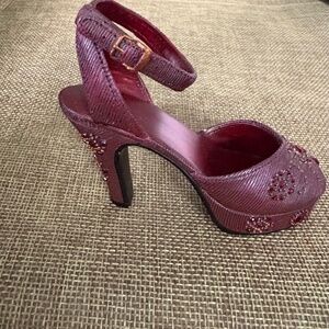 Just The Right Shoe - Late for dinner # 25065 By Raine